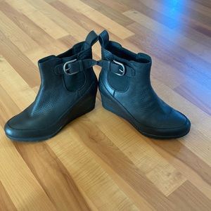 Ugg arleta wedge bootie